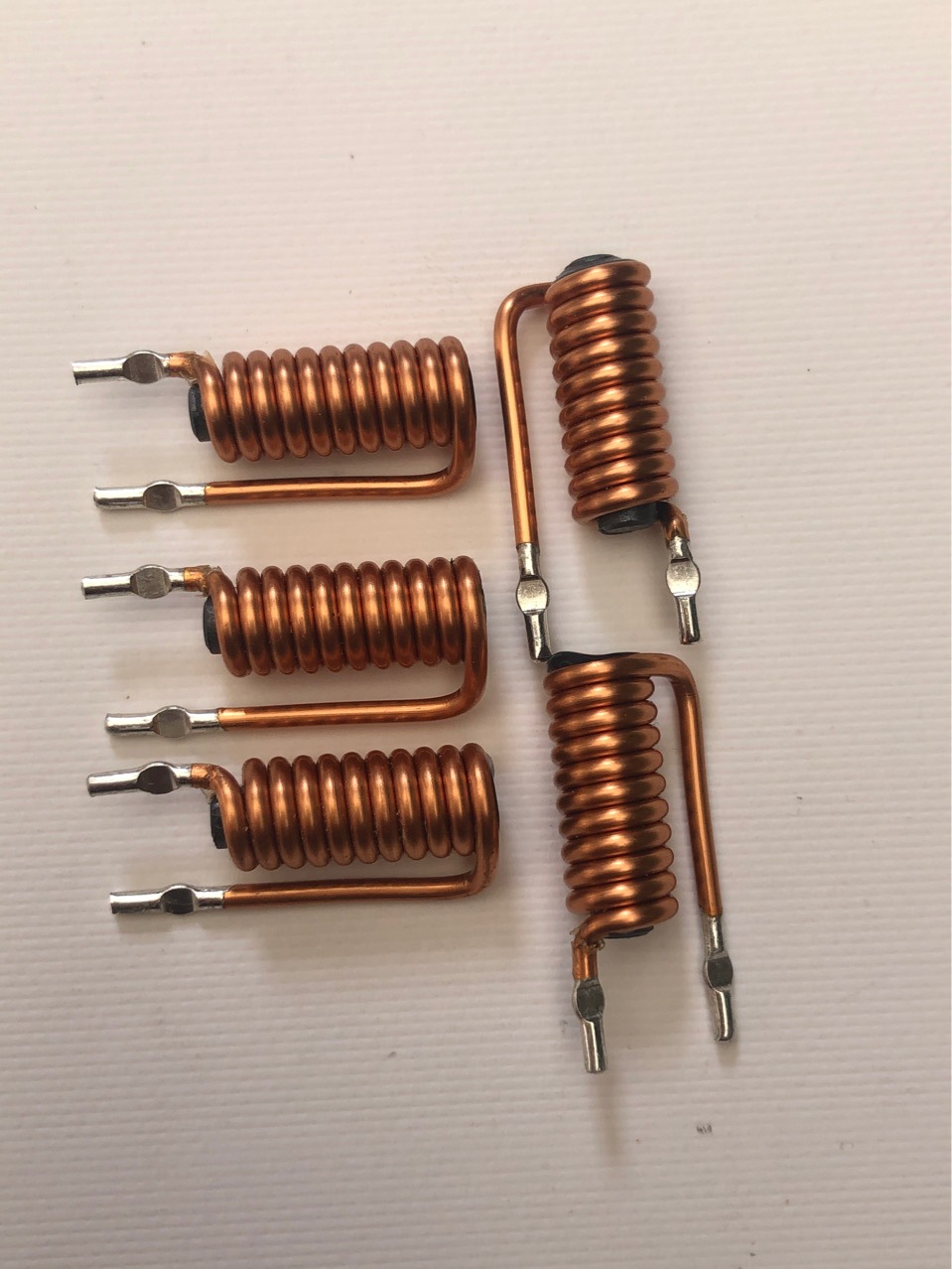 磁棒电感 r棒 车用电感10*20线径1.5插件电感1r5 15a可直拍