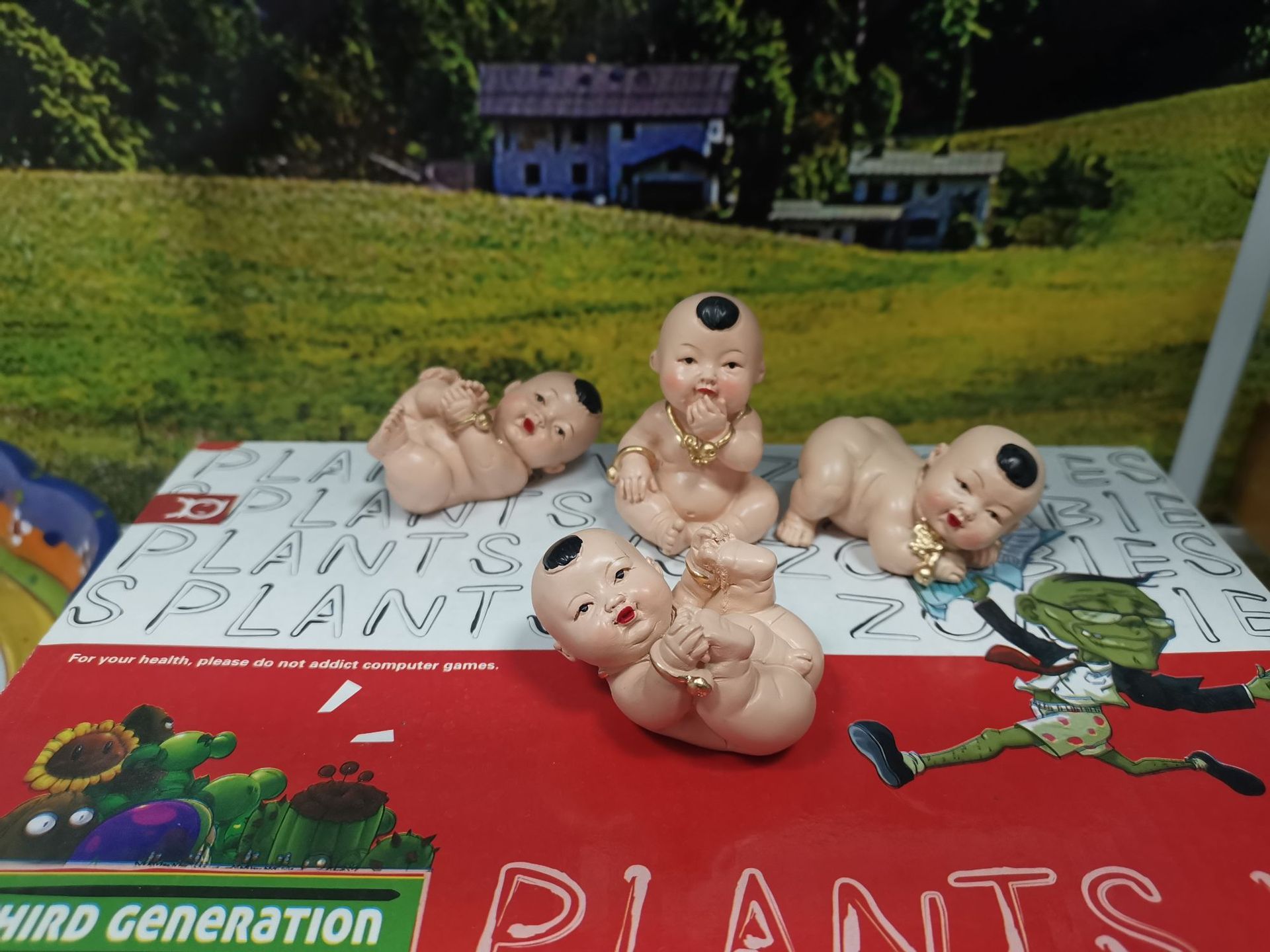 批发心里沙盘沙具中国人物,四喜娃娃,出生小宝宝带金手镯 a-699