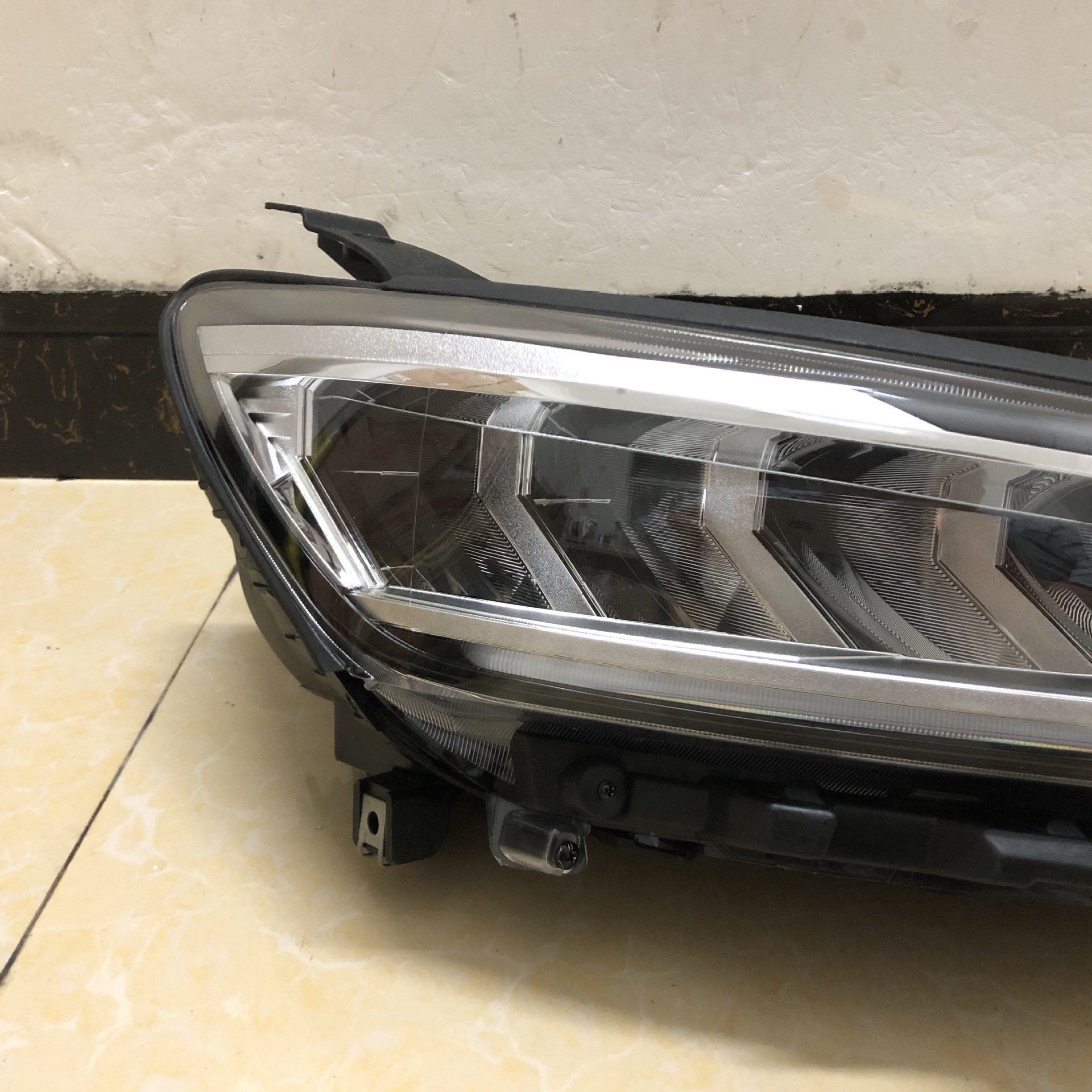 适配菲斯塔大灯总成18/19/20款前照明灯外壳日间行车灯大灯罩包邮