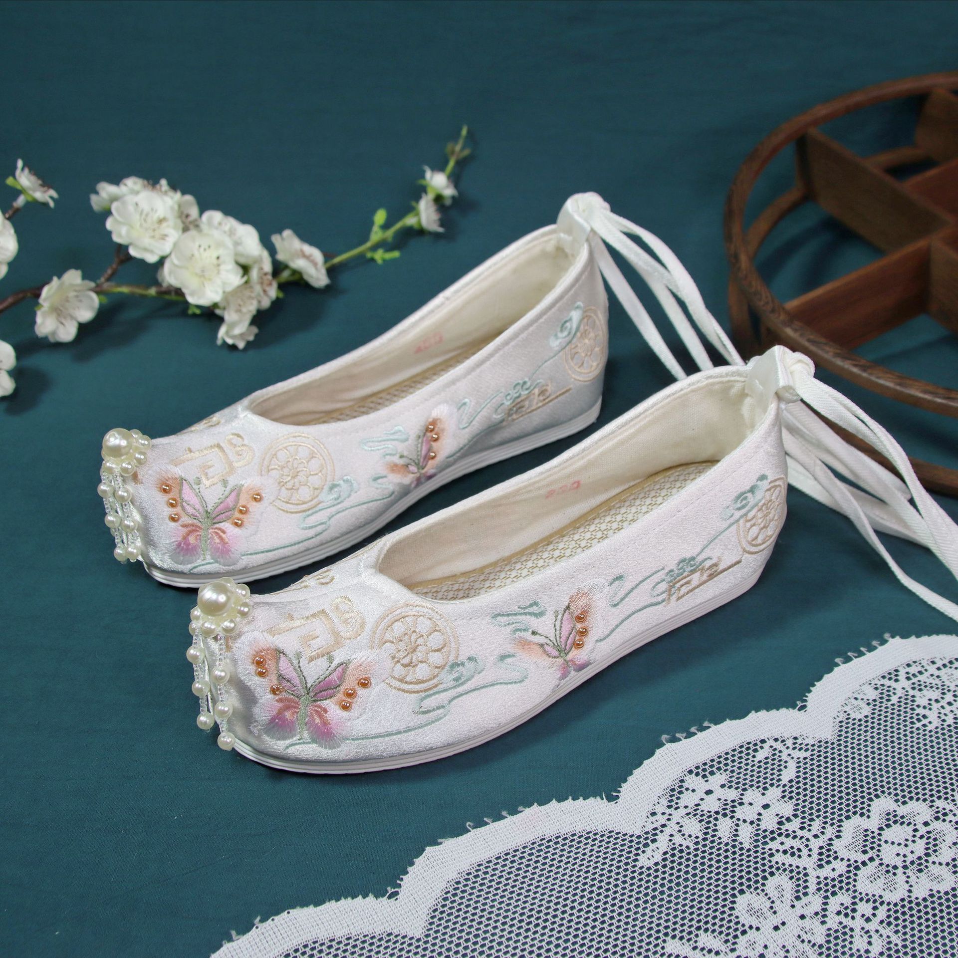 【元蝶】2022春夏新款古风汉服鞋内增高翘头履绣花女鞋珍珠古装鞋