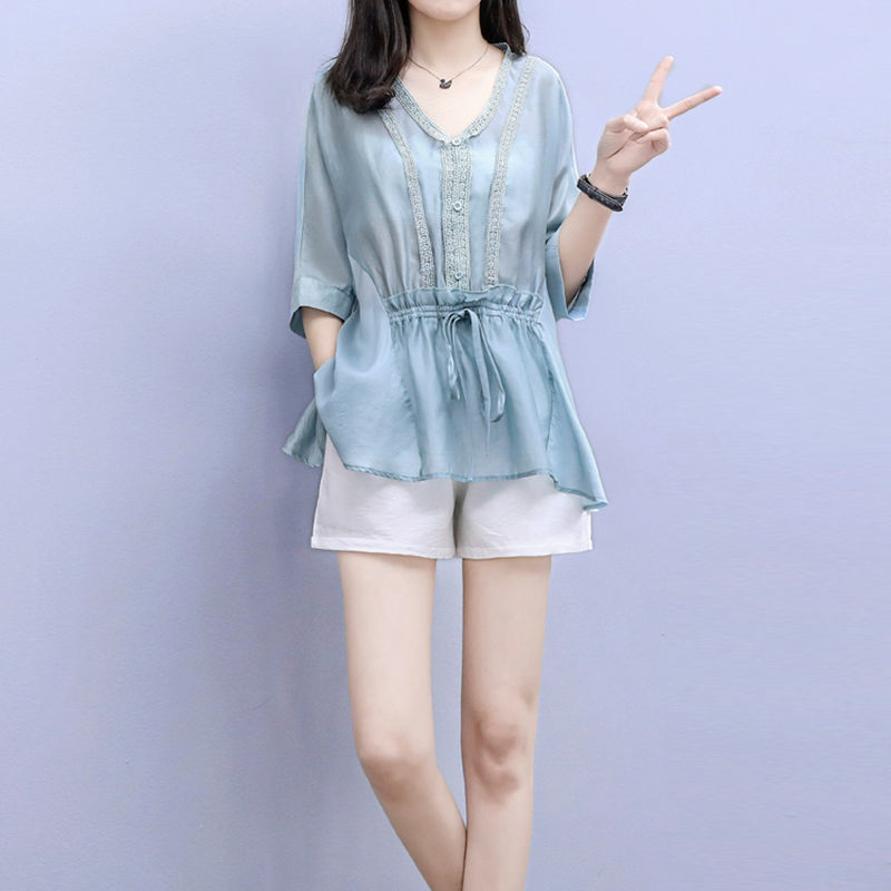 雪纺衫女夏装2021新款大码女装v领蕾丝拼接小衫荷叶边上衣娃娃衫