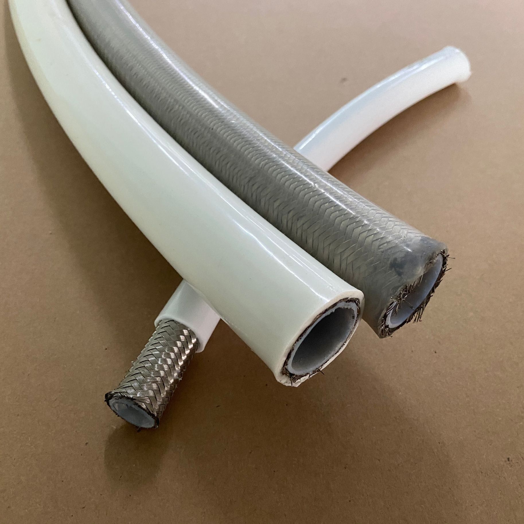 greatflex 白色 bt40 特氟龙复合软管耐酸碱耐溶剂管