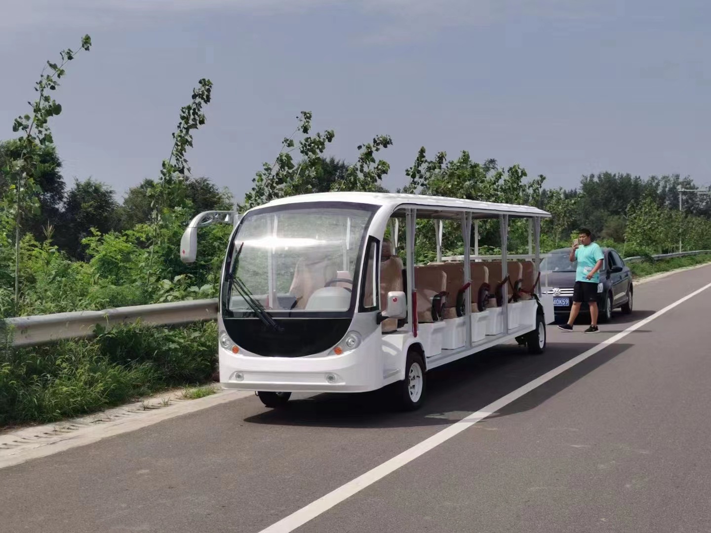 电动观光巡逻车小区物业厂区街道社区5座8座全封闭电动观光车