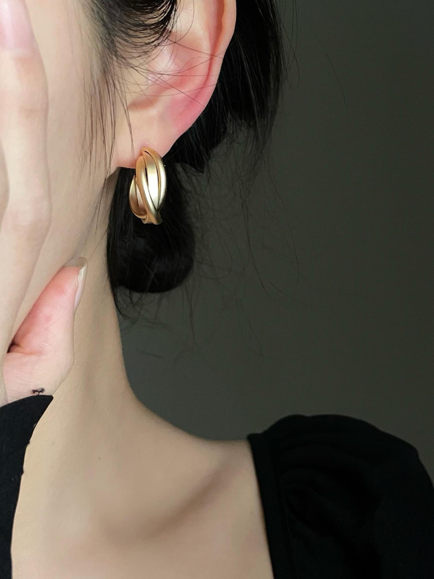 "Hong Kong Style for Girls" Hong Kong Style Circle Mosquito Coil Ear Clip Earless Female Earrings Summer Earrings Vintage Circle Earrings