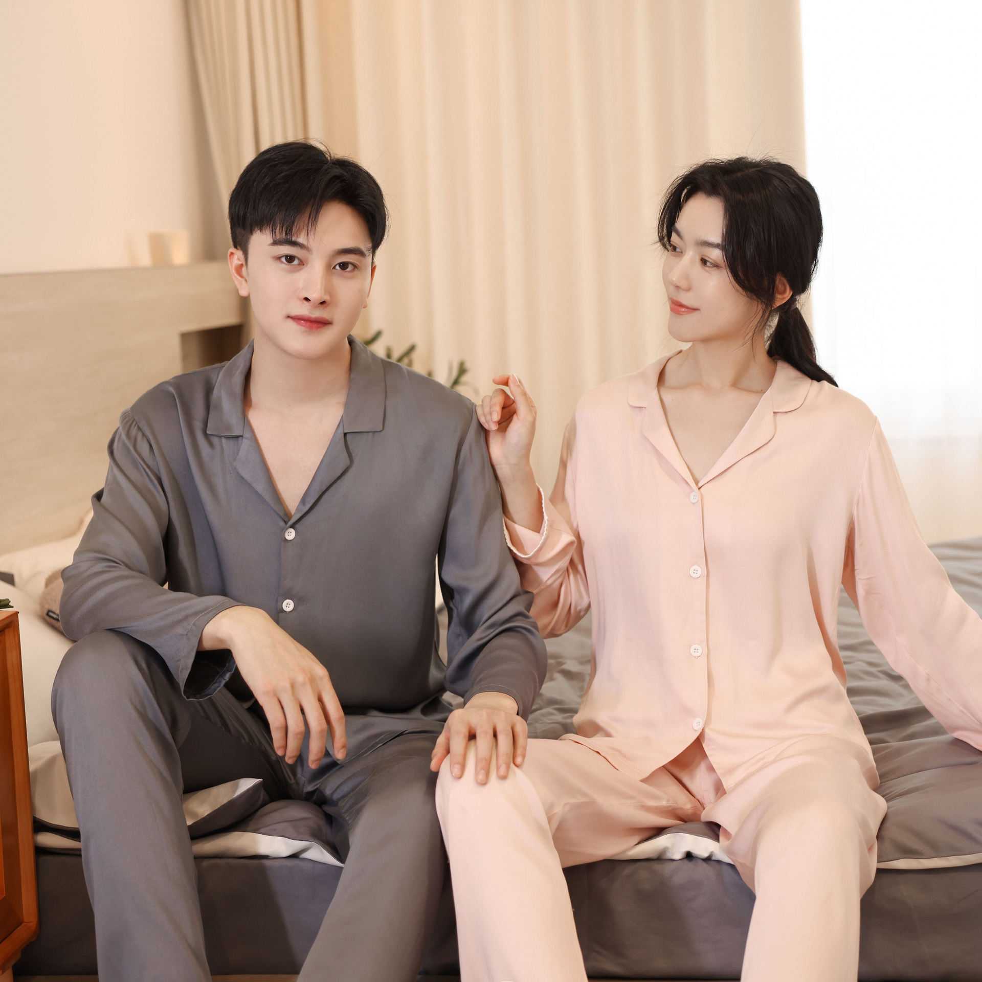 情侣日系简约人棉长袖长裤套装男女春季家居服绵绸睡衣休闲纯色