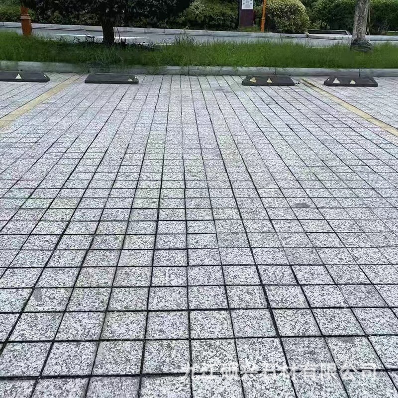 芝麻灰自然面马赛克广场景区停车场黑白色铺路弹石花岗岩马蹄石