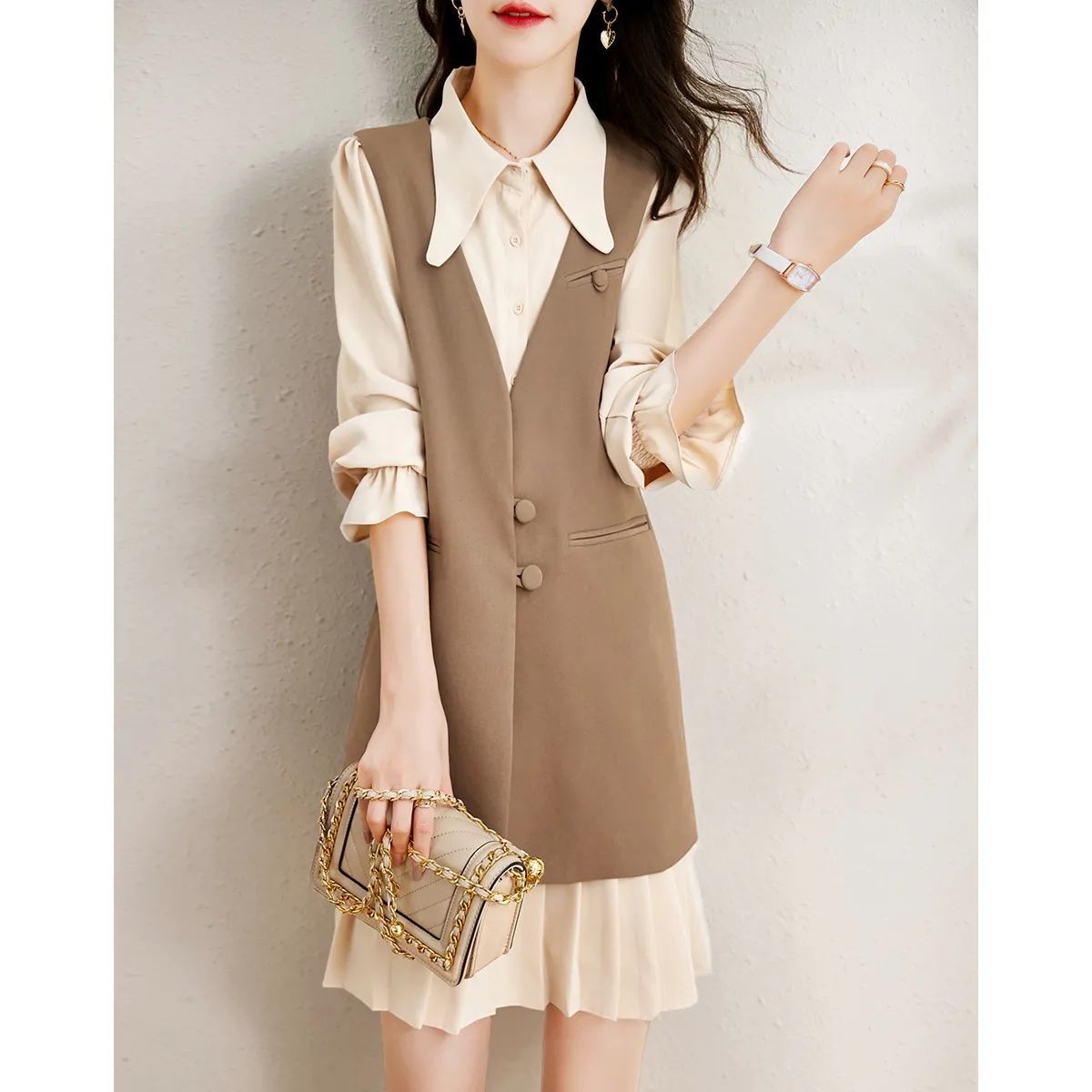 2022春季新款女装韩版高档简约气质背心百褶连衣裙两件套套装潮