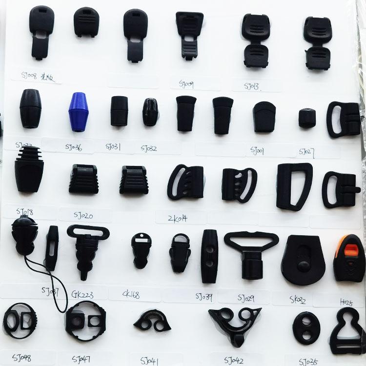 厂家批发塑料插扣 现货批发黑色塑料扣 pp箱包扣 卡扣 新款扣具