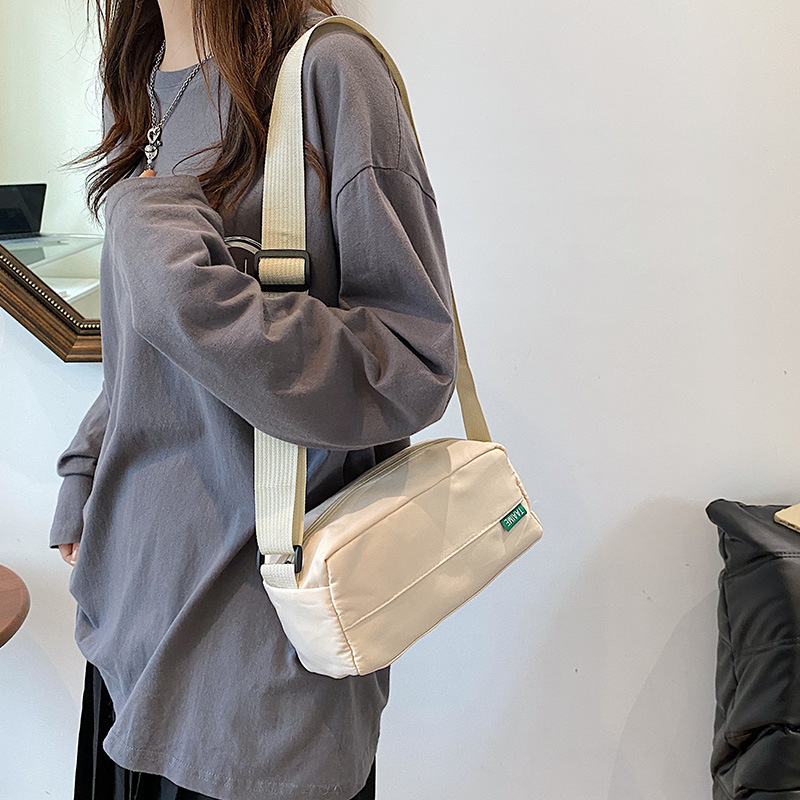 Simple Casual Sports Shoulder Bag 2022 Autumn New Large Capacity Commuter Bag Trendy All-Match Underarm Bag
