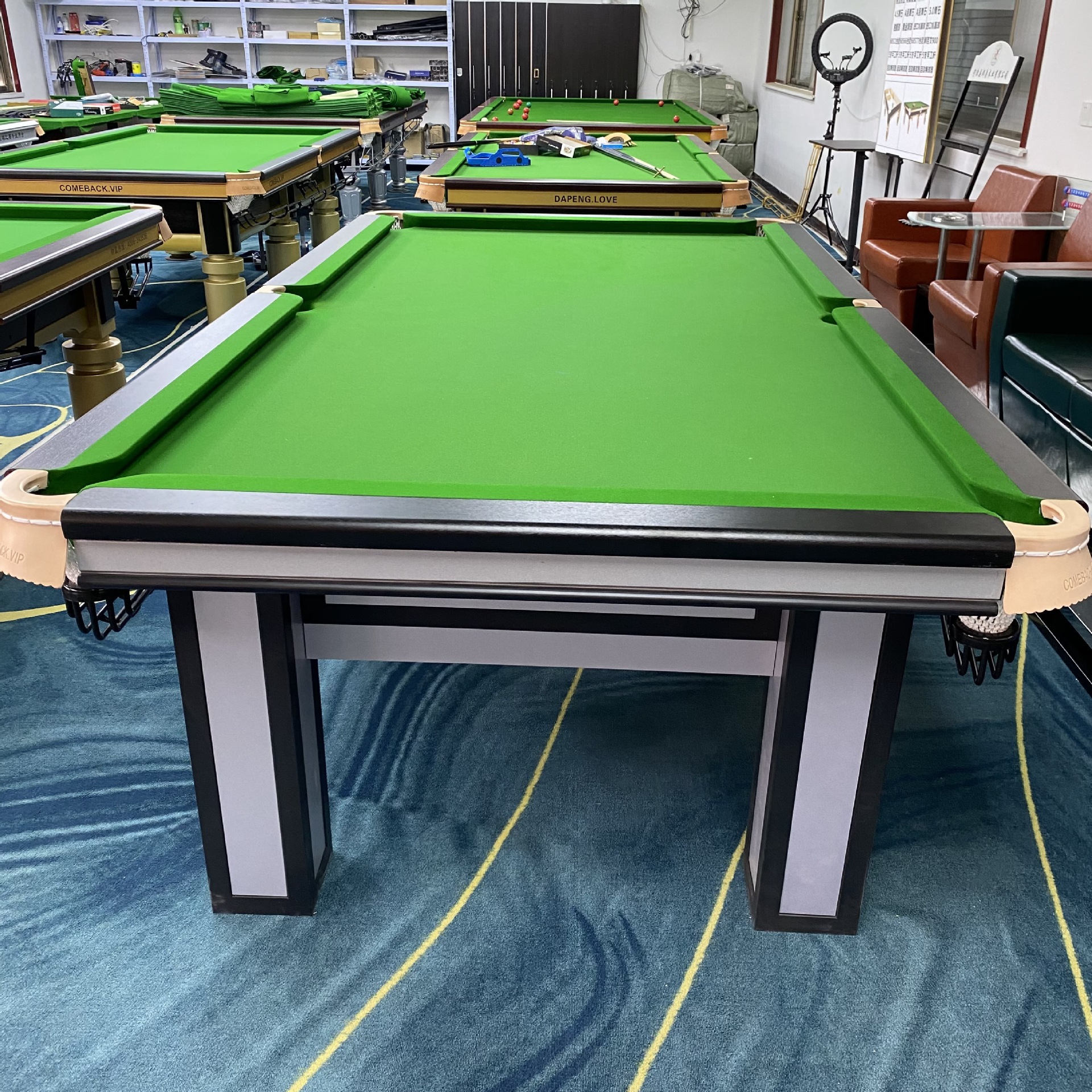 花式九球台球桌价格家用小型台球桌批发安徽蚌埠球厅俱乐部