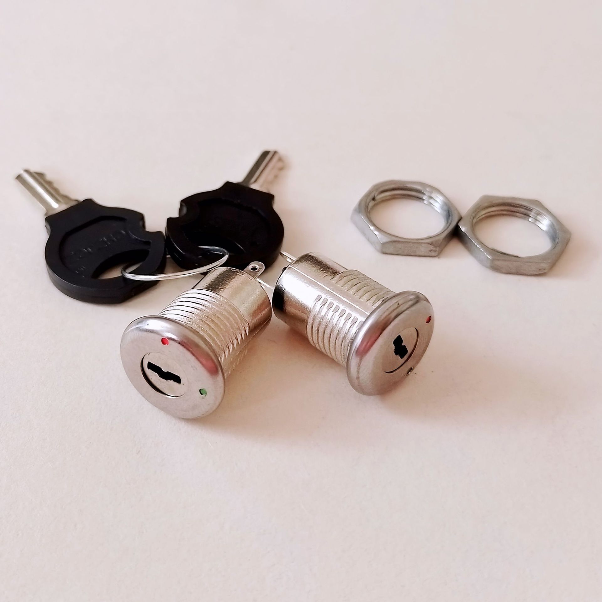 供应1a优质电源锁开关机械锁开关,电话锁电子锁手电筒锁开关