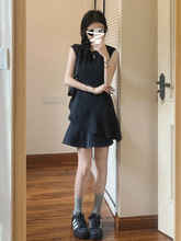 赫本风黑色连衣裙子夏季2024新款女装茶歇法式无袖鱼尾短裙小个子
