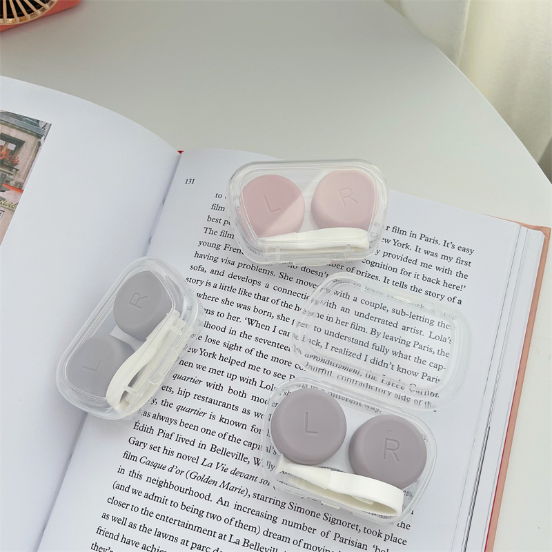 Japanese Style Fresh Colored Contact Lenses Case Portable Invisible Glasses Box Small Cute Ins Salt Companion Storage Box