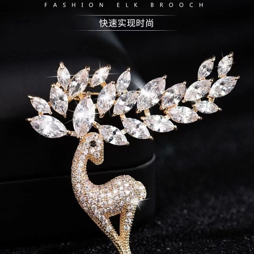 轻奢风女士胸针ins风潮流锆石气质别针个性麋鹿圣诞毛衣服装配饰