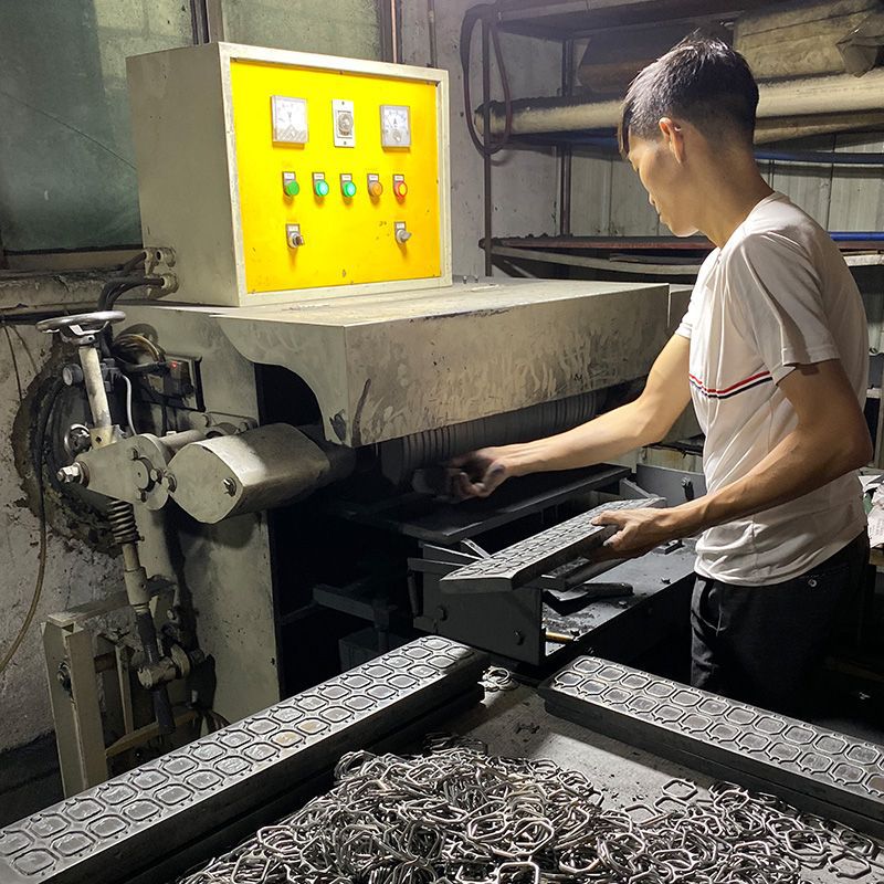 源头厂家金属箱包手袋钥匙扣五金配件 大龙虾扣包包肩带连接狗扣
