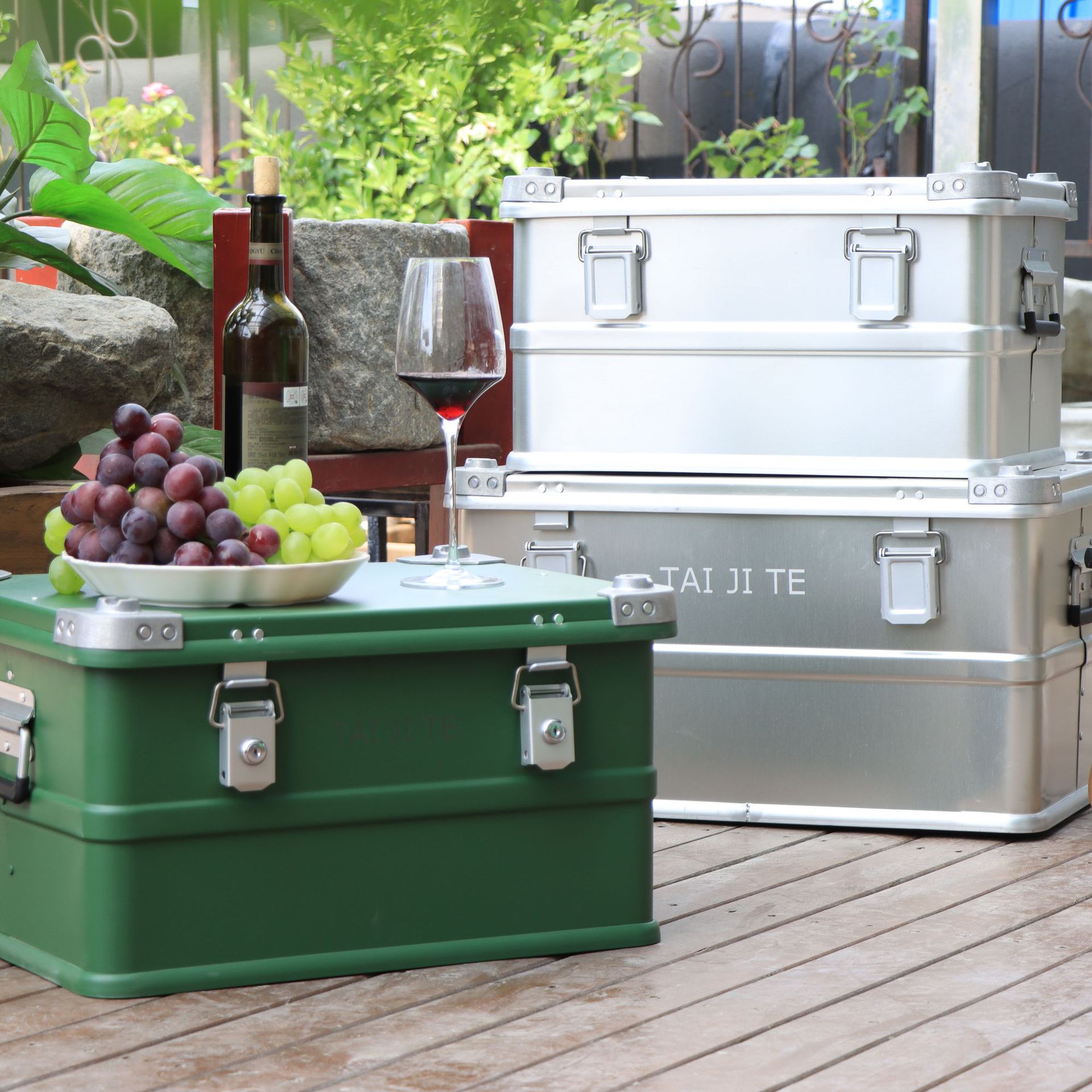 厂家供应铝镁合金装备箱 潮玩收纳箱 露营户外收纳五金工具箱铝箱