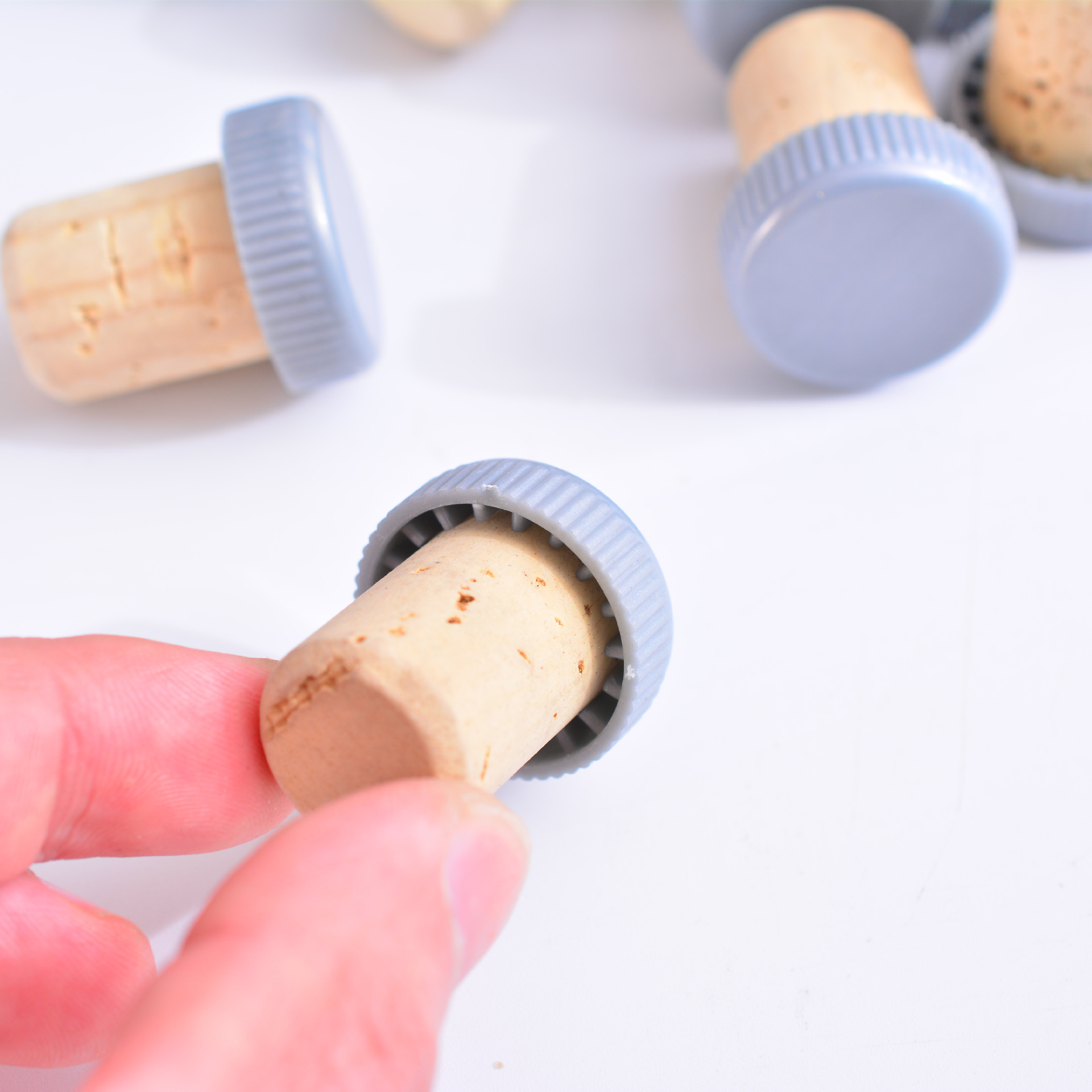 现货批发红酒瓶木塞t型塞橡胶塞通用葡萄酒瓶帽高分子瓶塞