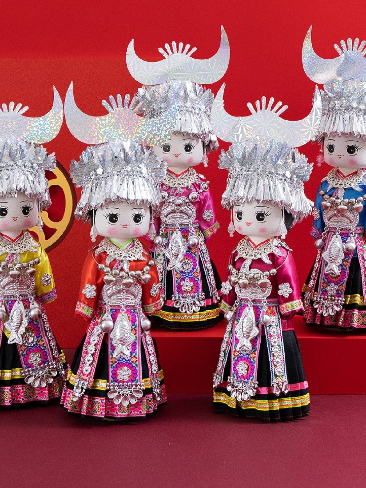 国潮多彩苗族娃娃广西贵州少数民族壮族特色饰品摆件送礼木偶娃娃