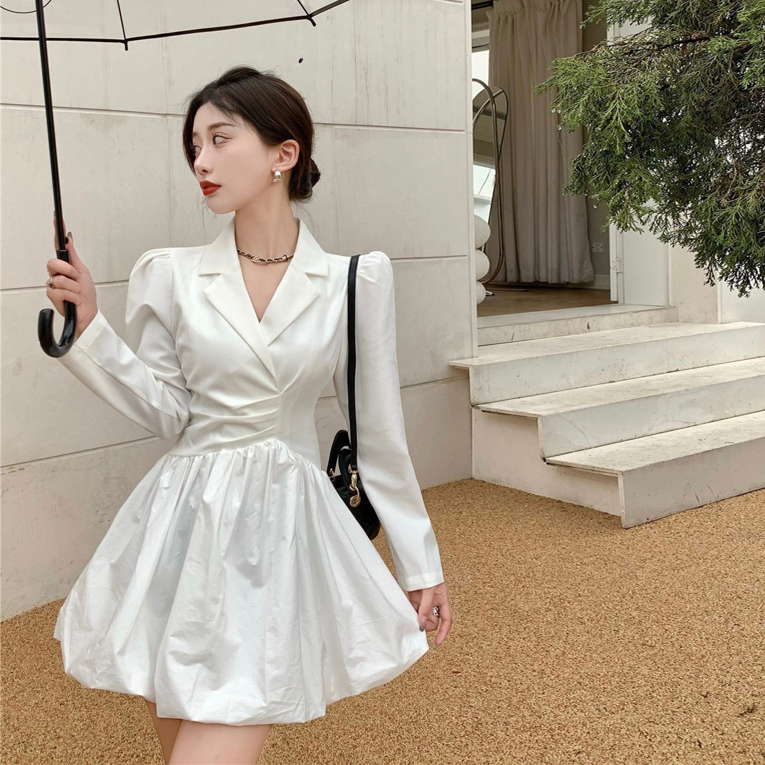 袖收连衣裙领长袖花苞秋季新款白色腰修身法式裙子气质女泡泡西装