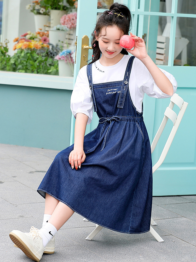 少女初中生背带裙森系新款春夏大童宽松裙子中学生收腰牛仔裙