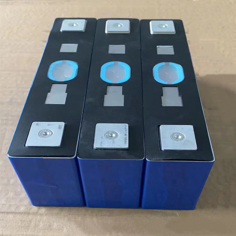 中航3.7v120ah三元锂电池大单体130安动力电芯 观光车电池组210安