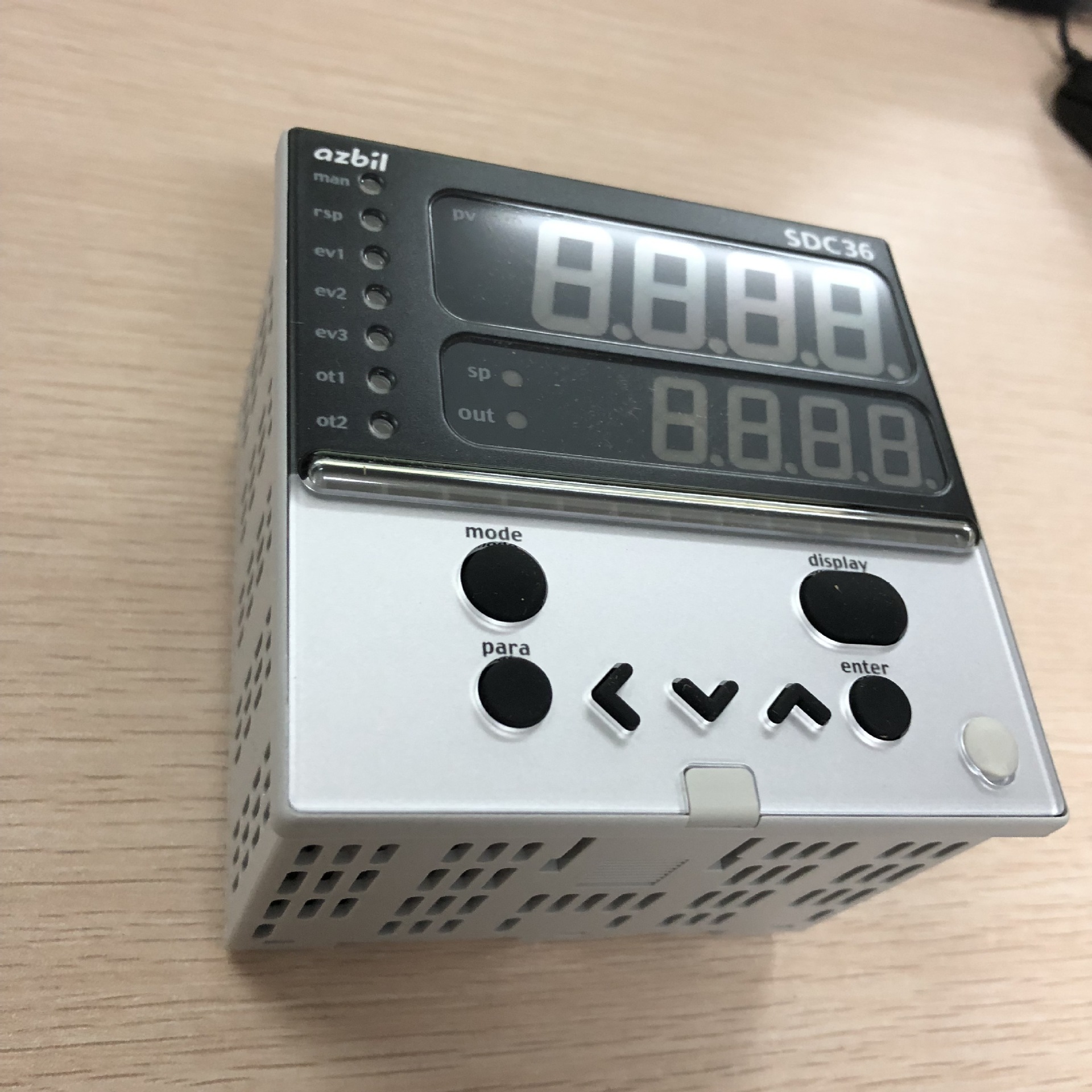 azbil山武数字调节器c36tr1ua2100火热订购智能温度控制器