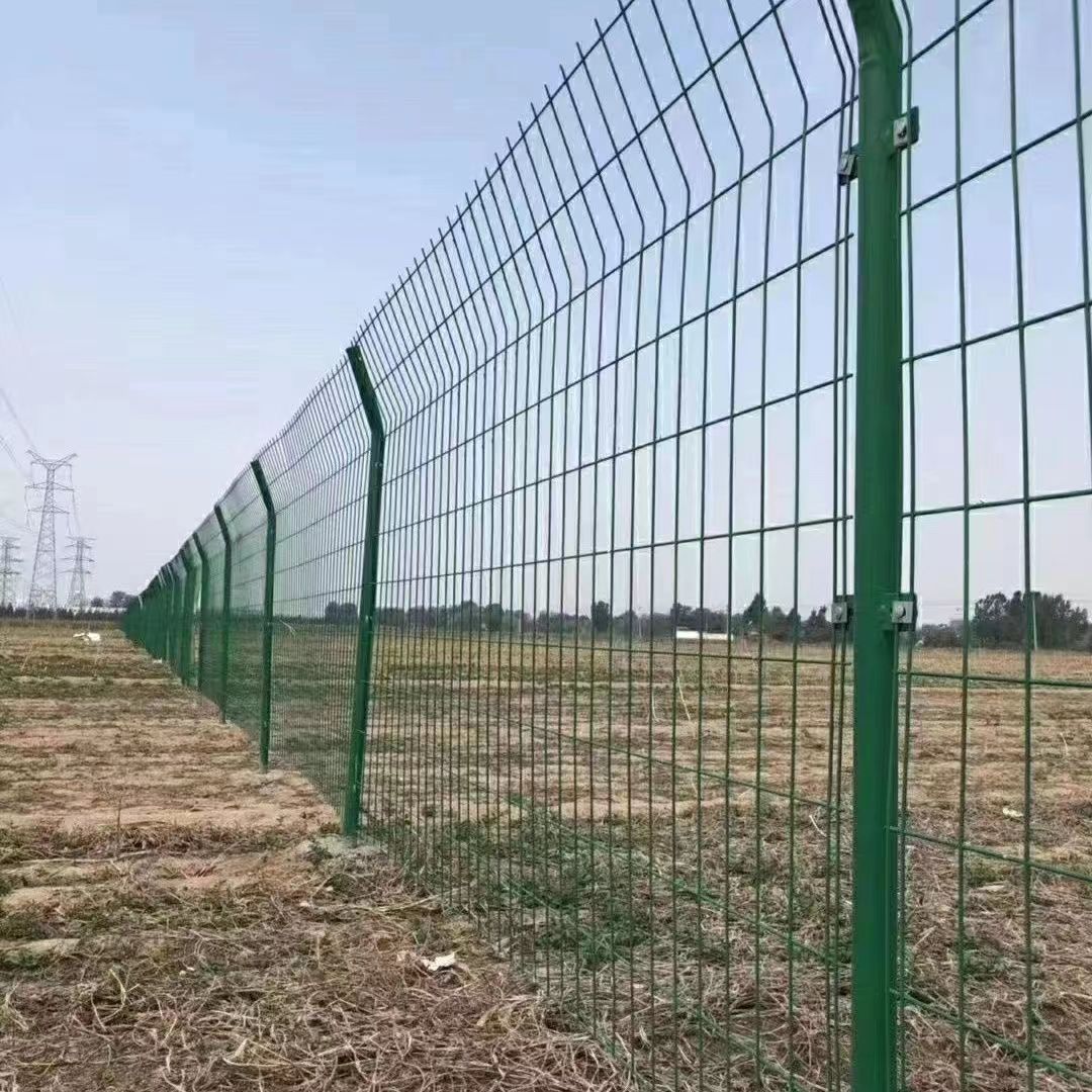 河北品赫丝网制品有限公司河北品赫丝网|3年 |主营产品:双边丝护栏网