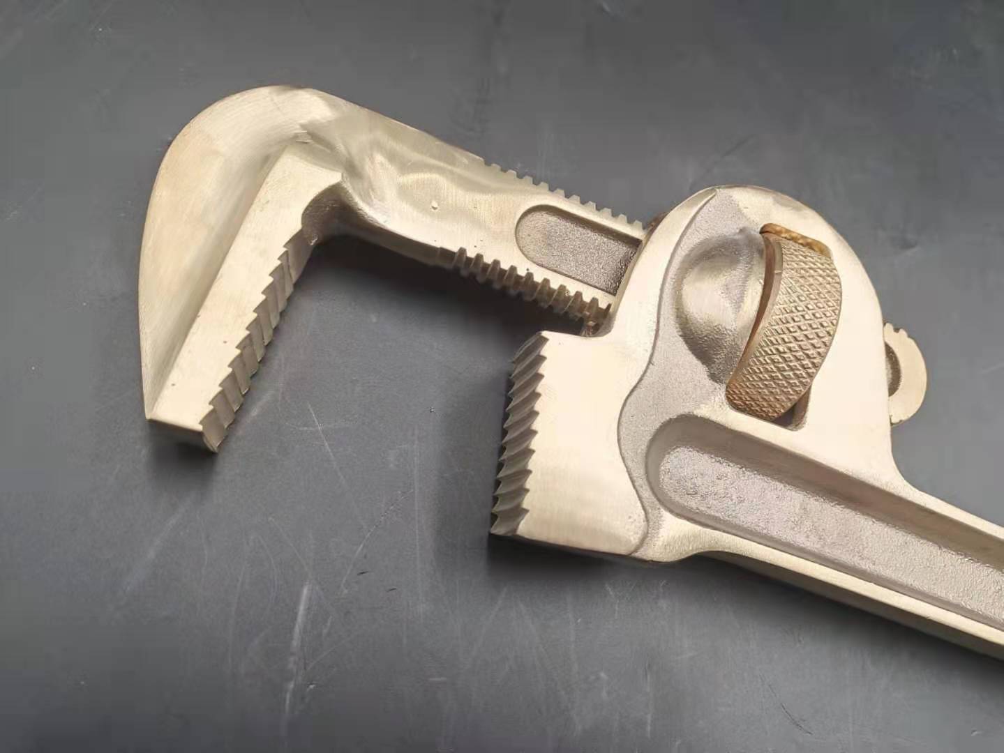 厂家供应防爆工具防爆管钳子铜管钳子8-48寸防爆管钳子无火花工具