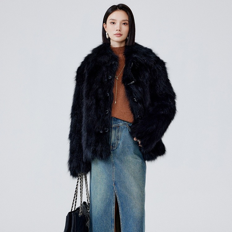 高端狐狸毛皮草外套女2023新款黑色牛角扣真毛毛年轻款女秋冬