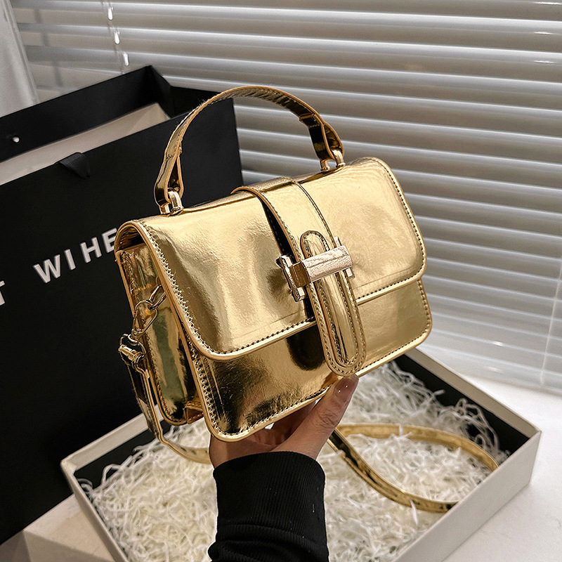 Fashion Patent Leather Glossy Small Square Bag 2023 Summer Niche High Quality Bag Women's Bag Western Style Internet Celebrity Shoulder Messenger Bag