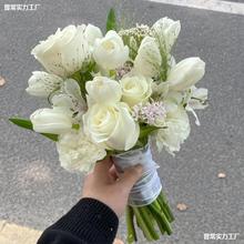 高级感网红旅拍白色郁金香手捧花新娘结婚庆仿真假花束摆件高端花