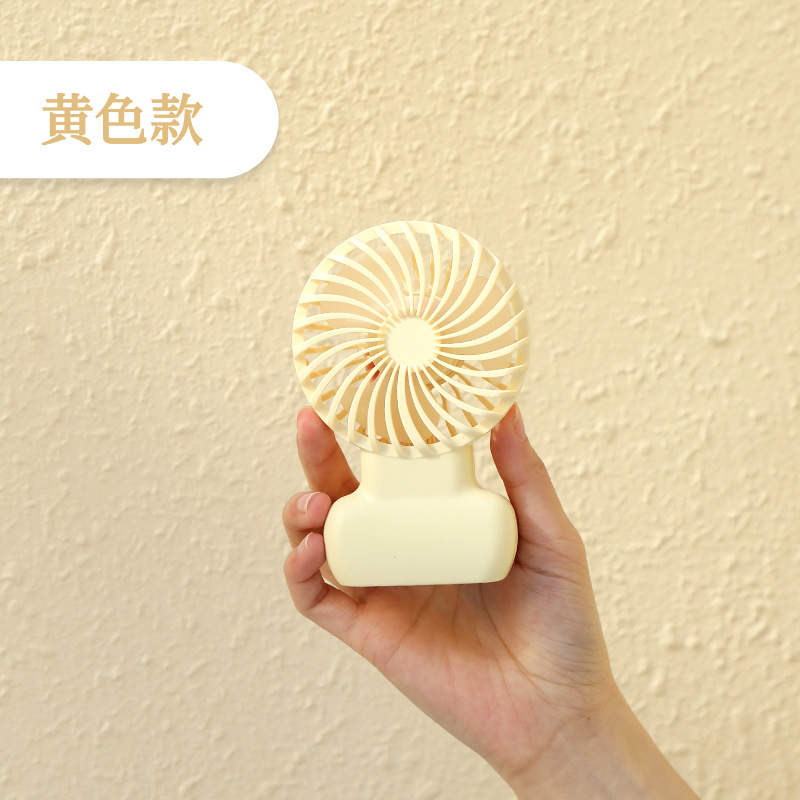 Fresh New Usb Charging Portable Mute Mini Student Desktop Night Light Desktop Pocket Fan Manufacturer