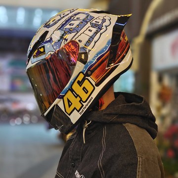 摩托车双镜片碳纤纹蓝牙头盔全盔机车男女士四季秋冬款个性大尾翼