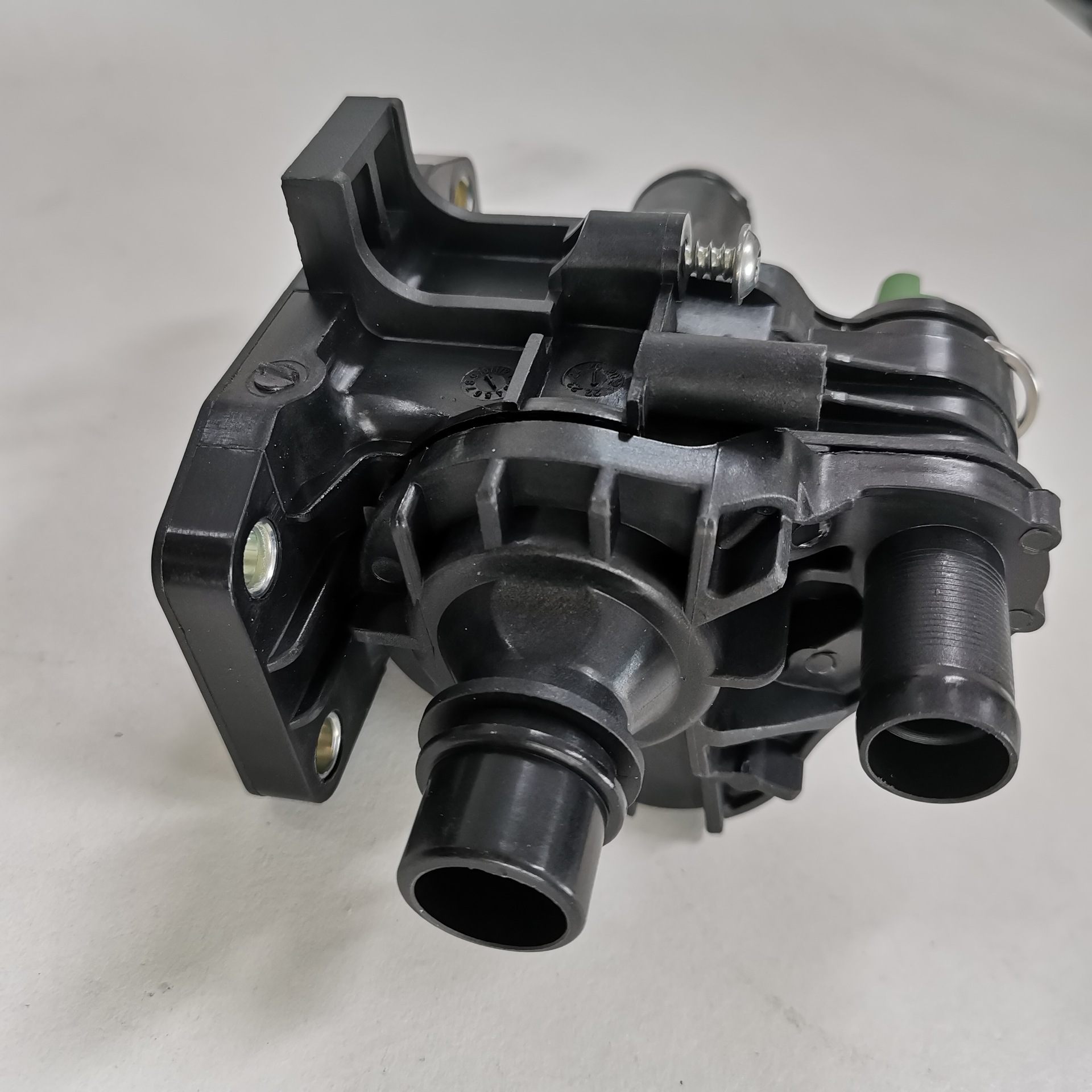 节温器总成适用于标致汽车水通 1336.ax 9684588980