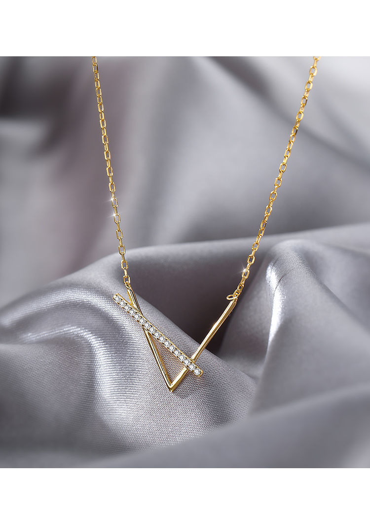 韩国几何线条型字母v型吊坠项链简约百搭设计锁骨链铜镀真金项饰
