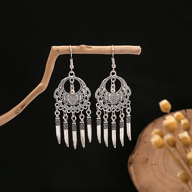 Europe and America Cross Border Earrings Retro Ethnic Style Artistic Elegant Metal Tassel Earrings Cute Doudou Ornament Wholesale