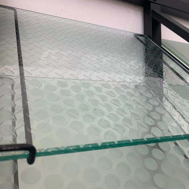 厂家定制 超白钢化透明防滑玻璃地板 台阶热熔玻璃深加工