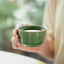 昌朴居越窑青瓷莲座茶杯高足主人杯中式复古陶瓷品茗杯单个功夫茶