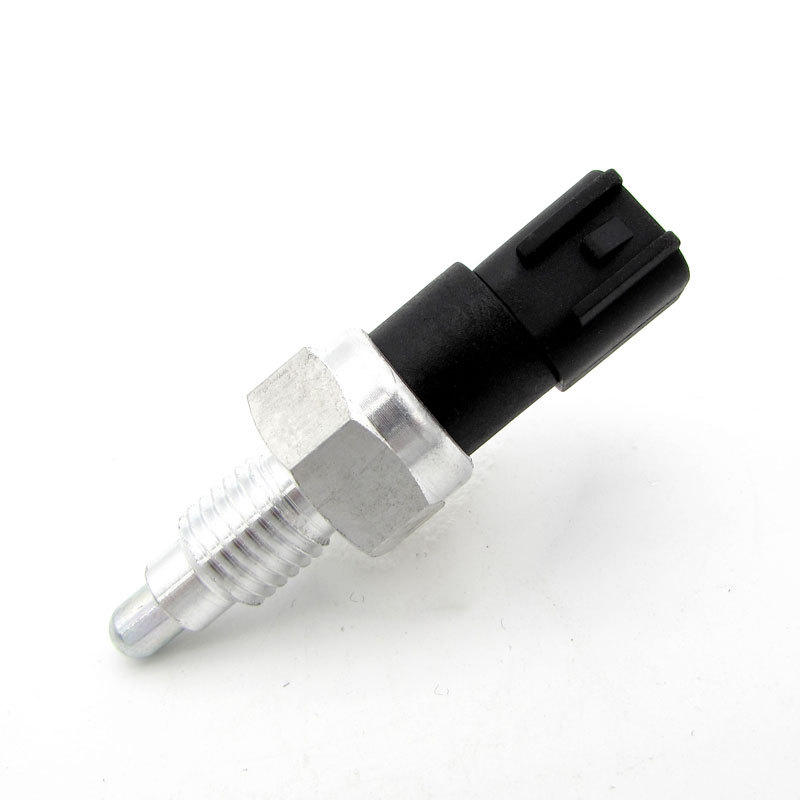 市场热销 适用雪佛兰科鲁兹倒车开关 95028604 4803447 驻车开关