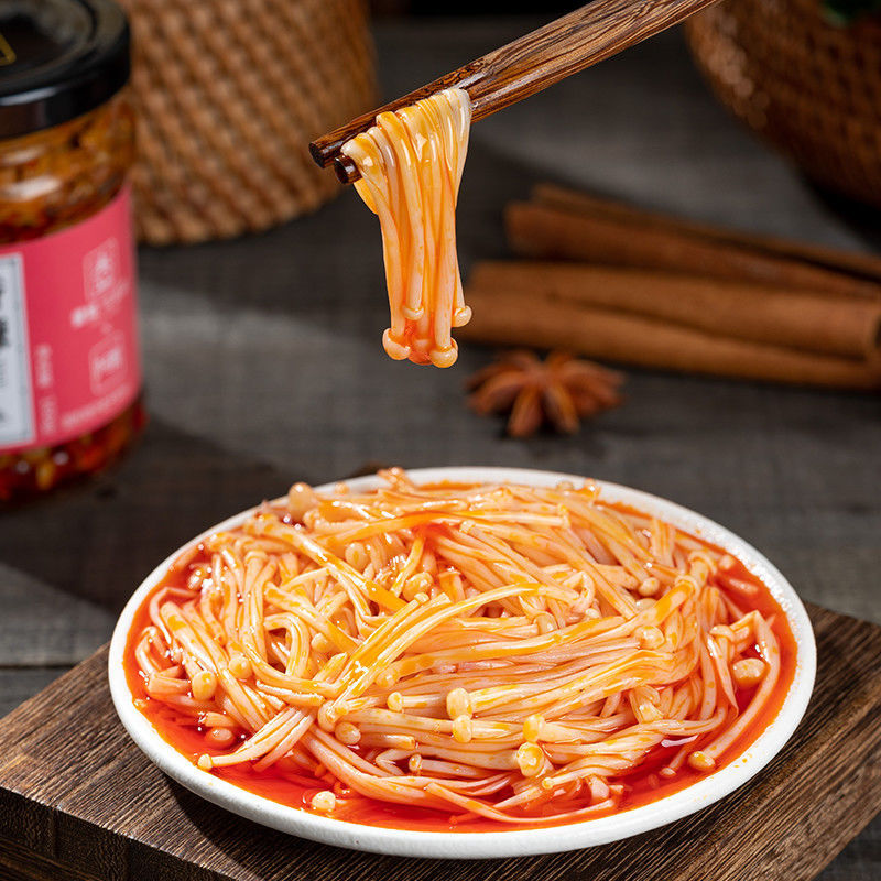 香辣红油金针菇下饭菜罐装香菇蒜蓉辣椒拌饭拌面酱熟食川味开胃菜