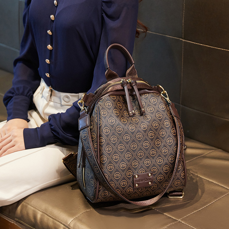 新款时尚印花大容量双肩包国潮女士斜挎背包百搭外出旅行书包女包