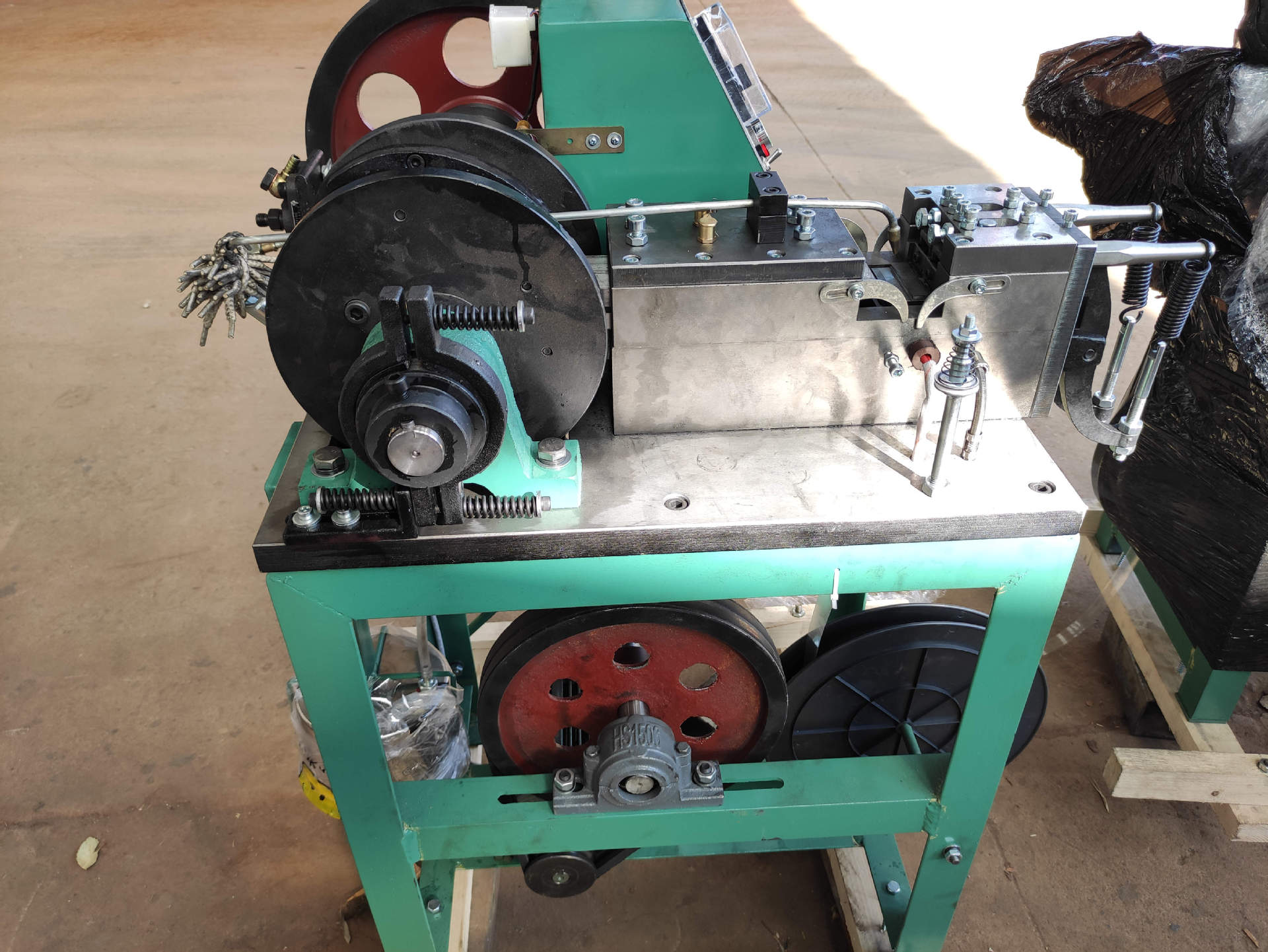 厂家提供 鞋带打头机 具体价格咨询客服-阿里巴巴