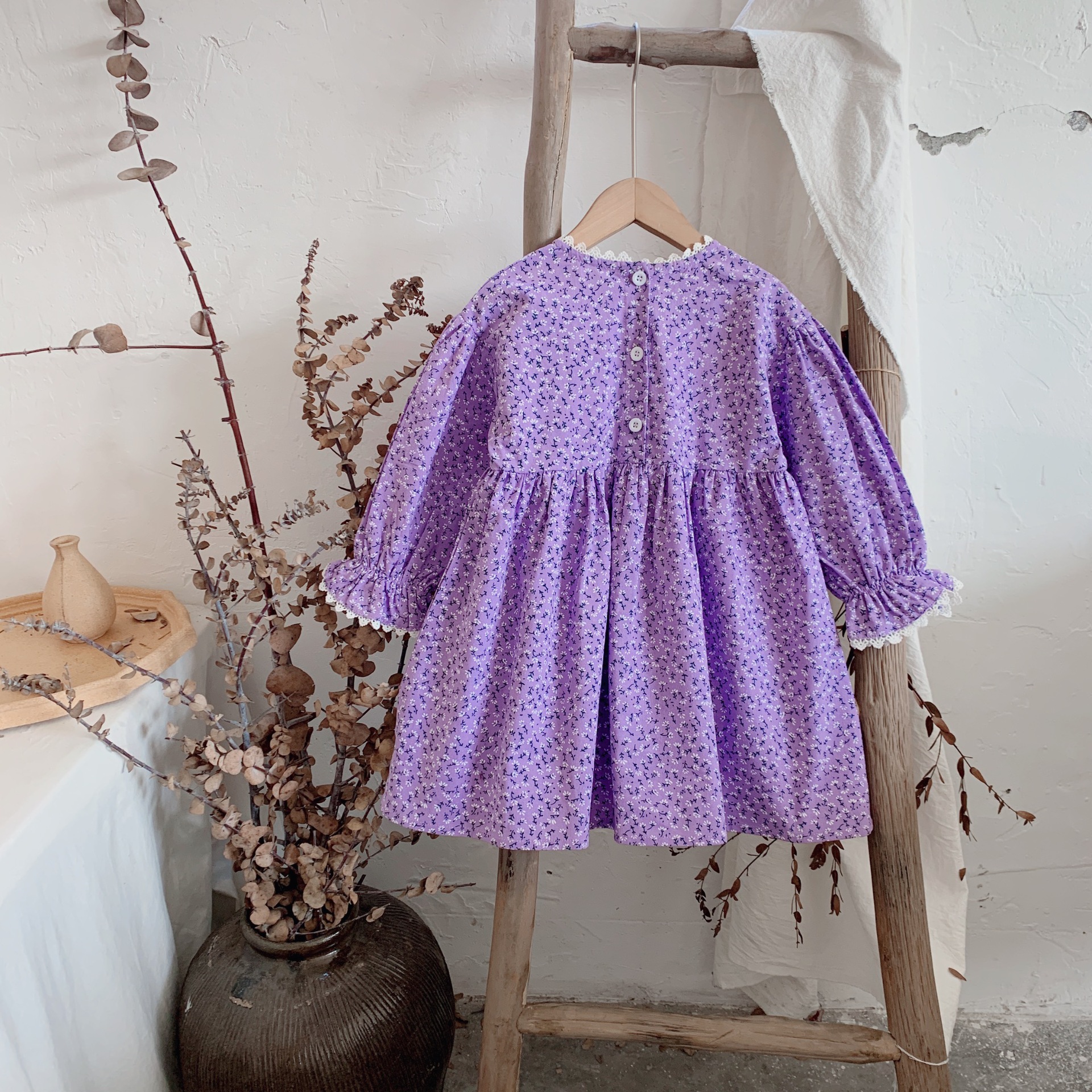 女童碎花裙2021秋季新款韩版童装紫色喇叭袖连衣裙圆领可爱公主裙