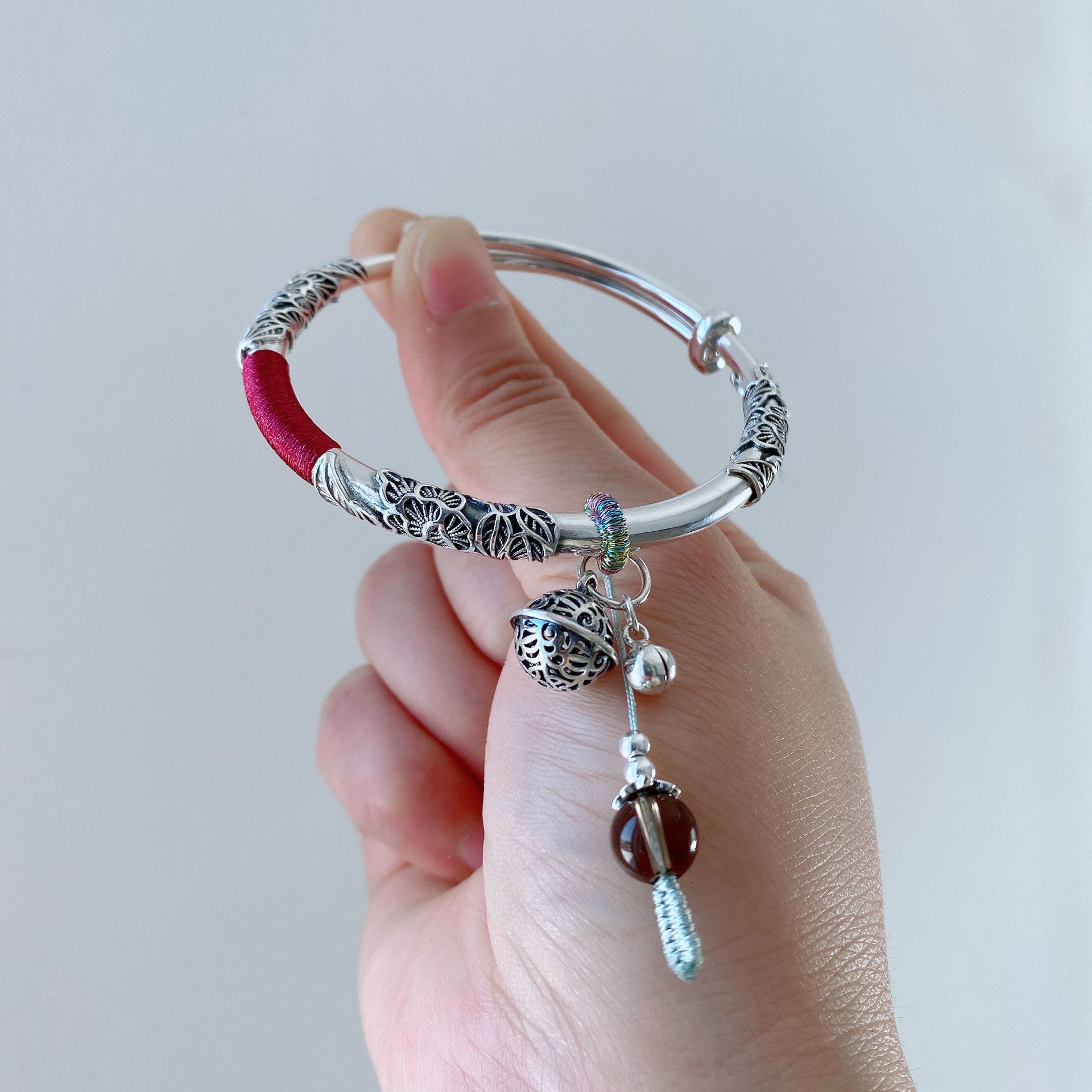 9足银国风繁花银手镯 复古实心推拉宫铃年轻款刻字