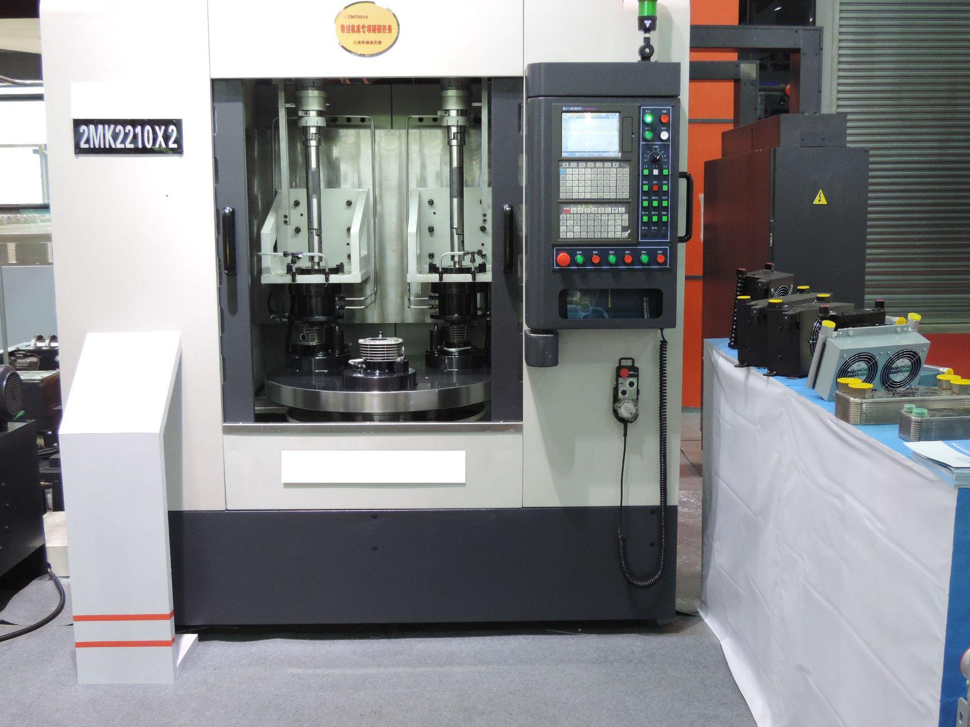 厂家全自动伺服多轴钻孔攻牙机转盘式铣钻攻镗多功能非标组合机床