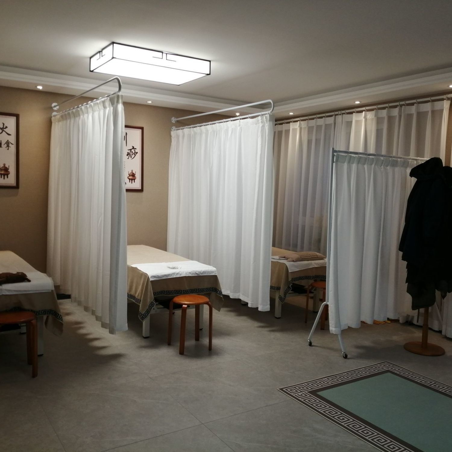 铁艺u型长杆隔断美容院养生馆理疗床美容床美甲隔断帘围帘支撑架