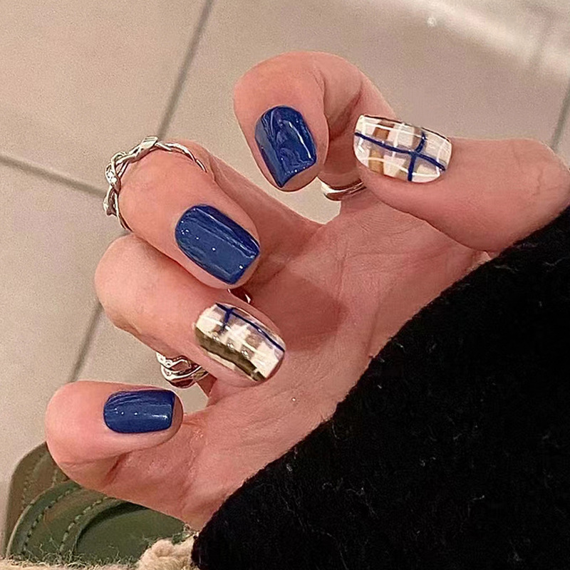 宝蓝条纹穿戴甲短款显白百搭美甲贴片日系简约复古格子假指甲成品
