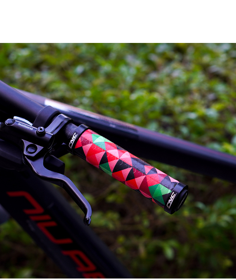 cnc山地车创意把套防滑减避震车把套双边锁死自行车硅胶方格把套