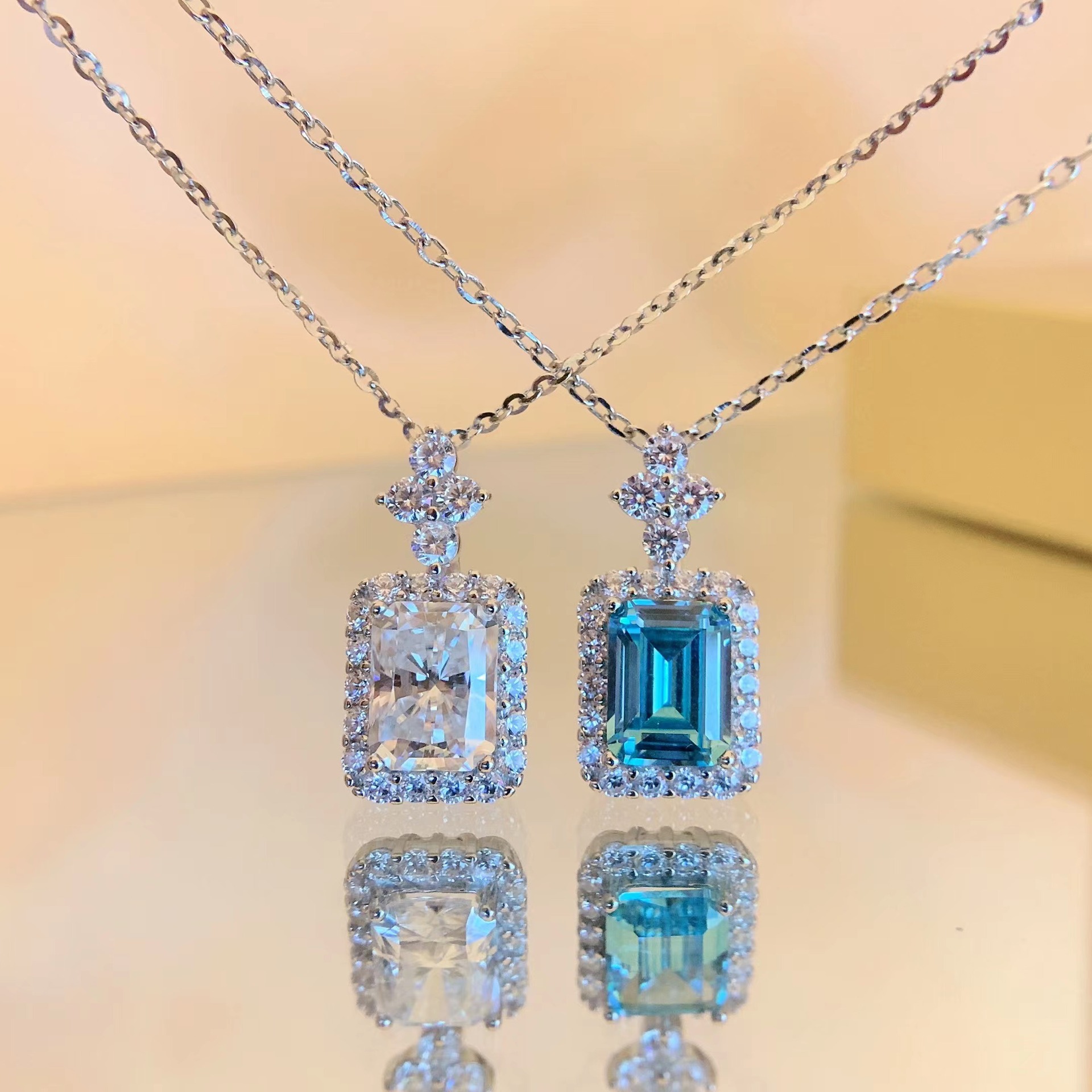 纯银s925莫桑钻浅蓝项链香水瓶吊坠珠宝饰品小众不掉色锁骨链批发