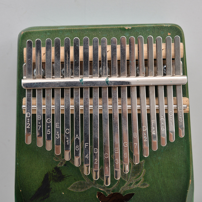 木质拇指琴钢琴17音手指琴弹片拇指琴便携手上弹奏乐器手指钢琴